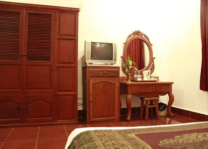 Mekong Angkor Palace Hotel 4*